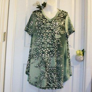 ❄️HP❄️Azalea by Firmiana Sz L Green Stretch Tunic